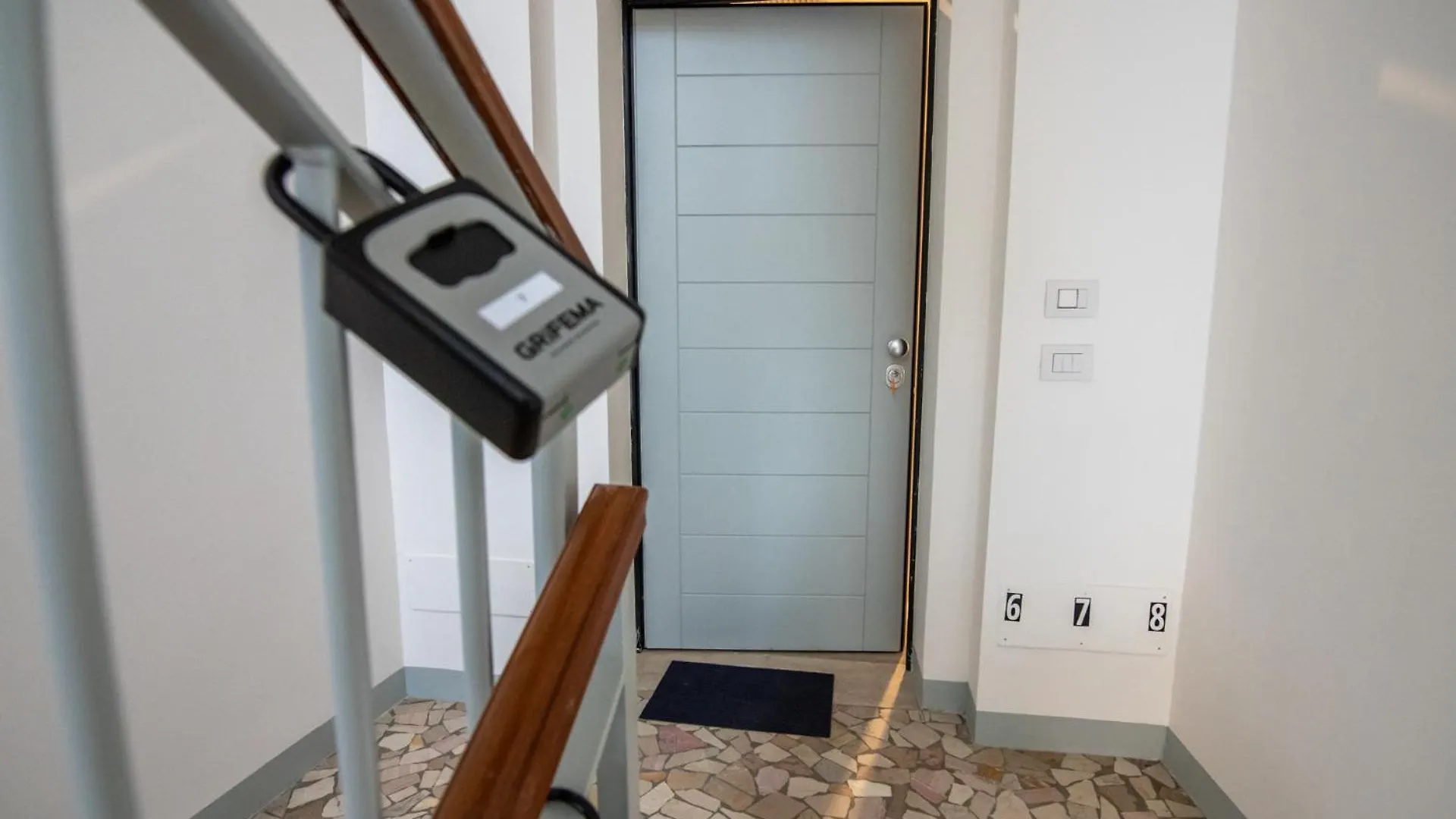 B&B Con Parcheggio Gratuito E Bagno Privato L 350 M Da Ospedale Maggiore İtalya