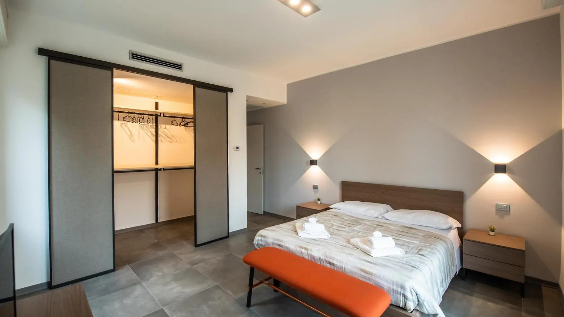 B&B Con Parcheggio Gratuito E Bagno Privato L 350 M Da Ospedale Maggiore Parma