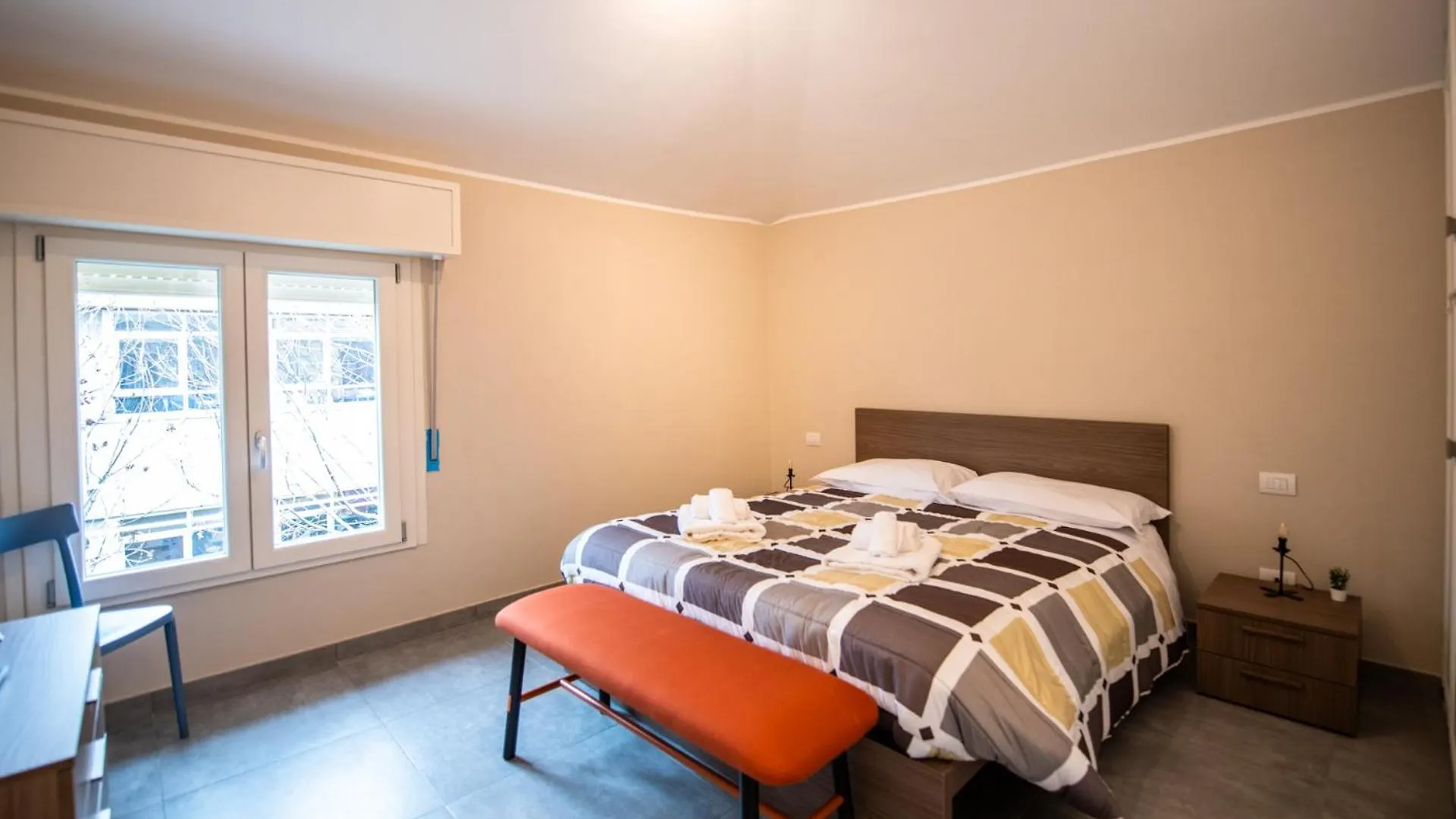 Konukevi B&B Con Parcheggio Gratuito E Bagno Privato L 350 M Da Ospedale Maggiore