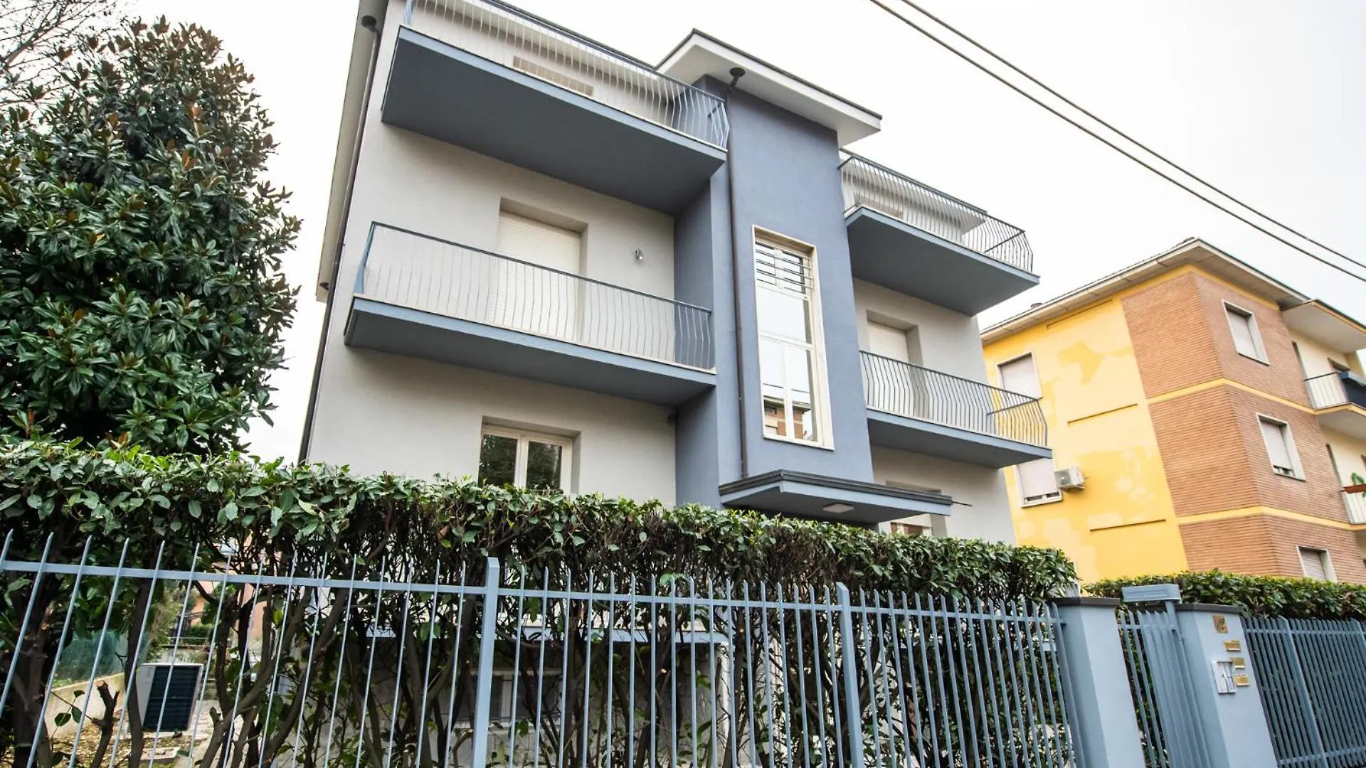 350 M Da Ospedale Maggiore L Parcheggio Prive L Rooms Parma 0*,  Italy